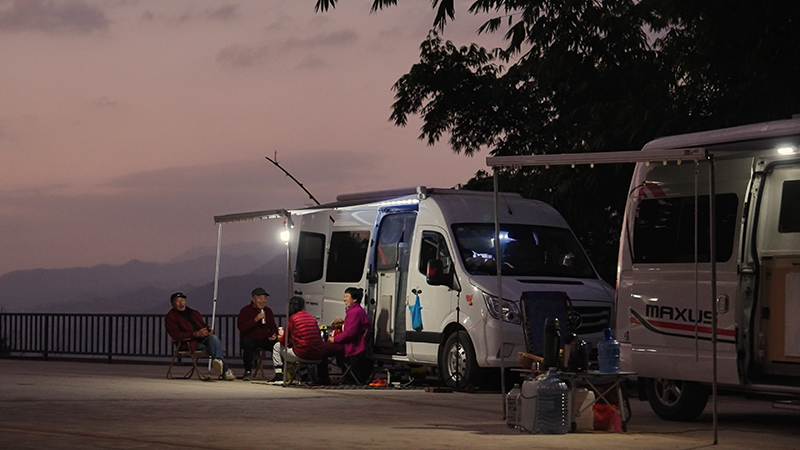 【3】曼海村房車營地。陶思源-攝