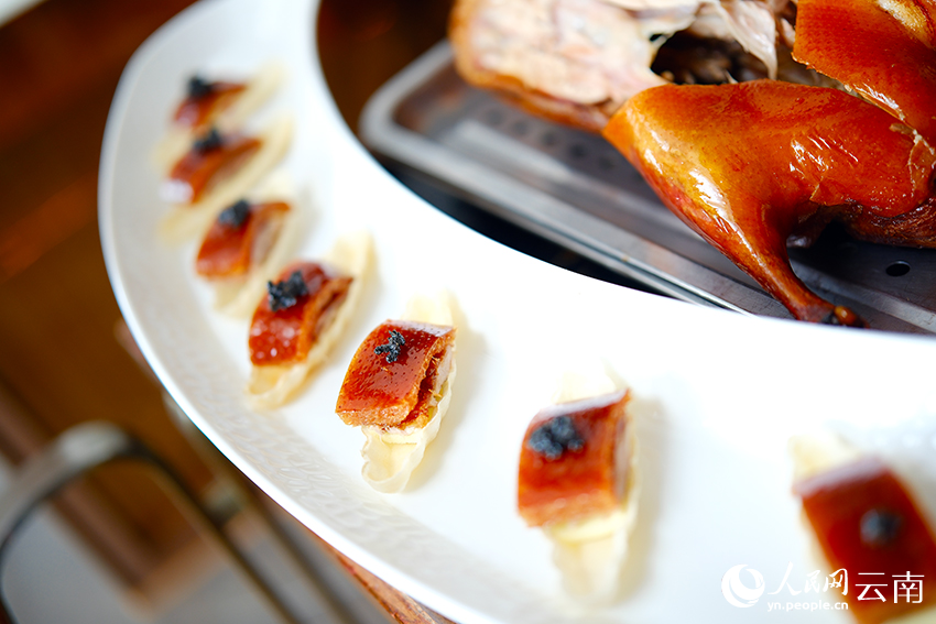 半江漁火。莊志斌攝